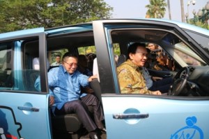 Ahok_bluebird